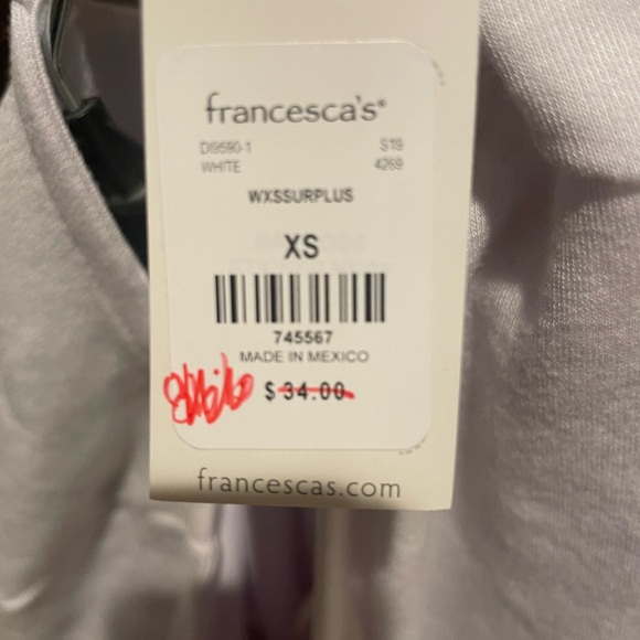 Francesca's Collections White Short Sleeve Top - Picture 8 of 8